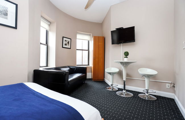Maverick Suites at 400 Columbus Ave - Foto 62