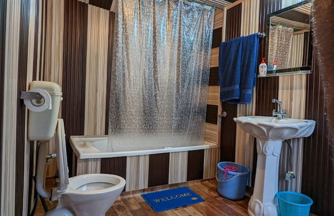 Golden Hopes Group of Houseboats - Photo 19