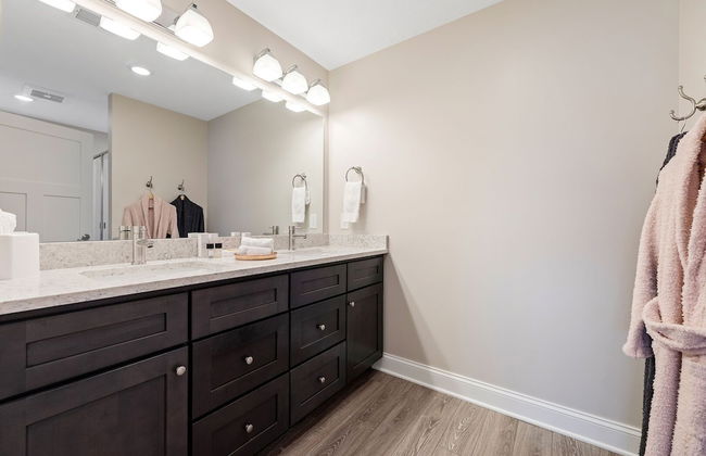 539 Bay St. Lake View Condo Unit 104E - Foto 22