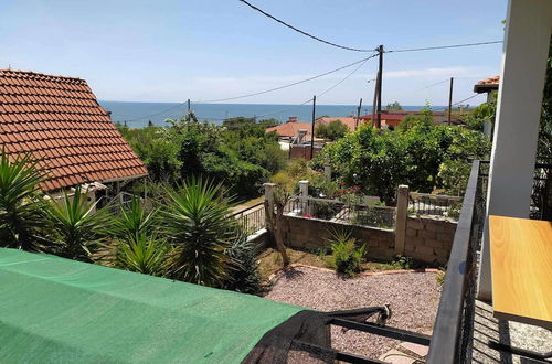 Photo 36 - Seaside Holiday Home With Balcony