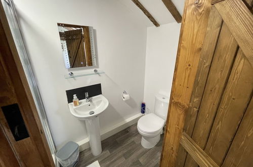 Photo 15 - The Cow Shed 2-bed Apartment in Bradwell on Sea