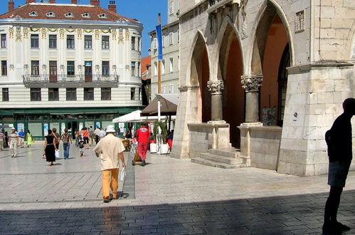 Photo 38 - Big 80 m2 apt With Balcony in the Heart of Split