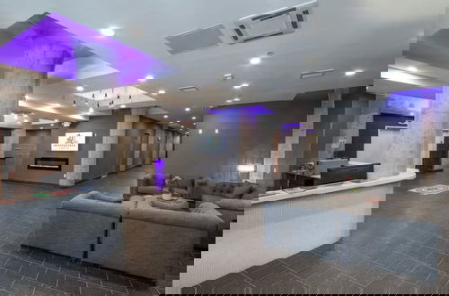 Photo 26 - Sosuite 2BR Apt w W D Gym On-site Restaurant