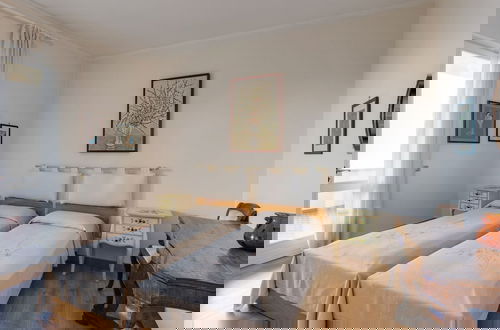Foto 3 - Elegant Villa With air Conditioning and Bubble Bath, Fantastic View