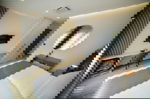 Photo 19 - Lakeside Residence