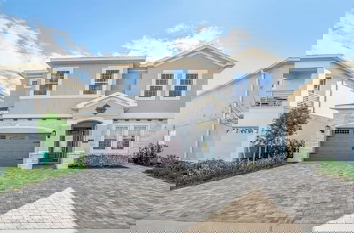 Foto 63 - 10 Bed Home Movie Theater Room, Pool, Spa Games 10 Bedroom Villa by RedAwning