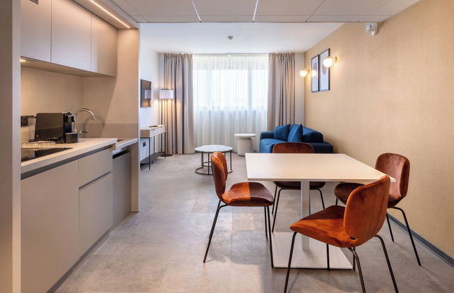 Sevenline Aparthotel Purpan Toulouse - Foto 14