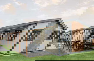 Foto 1 - Composite Group Home With ac and Sloop, in a Holiday Park in Beautyful Giethoorn