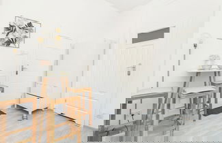 Photo 2 - Studio 8 Minutes to the Beach by Renters
