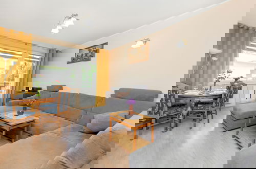 Foto 6 - Apartment with Parking by Renters