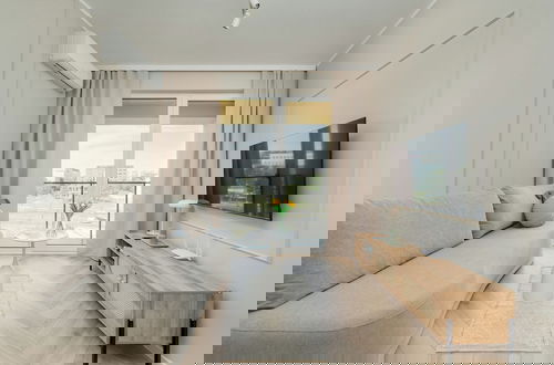 Photo 1 - Legnicka Modern Apartment by Renters
