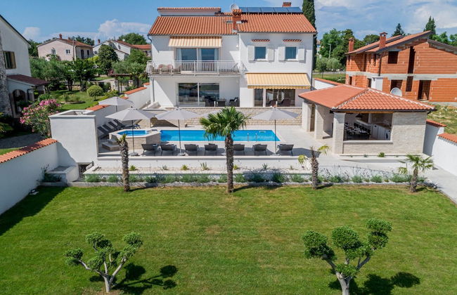 Aesthetic Villa With Private Pool - Foto 39