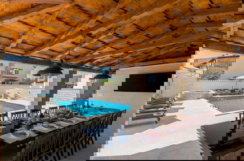 Foto 18 - Aesthetic Villa With Private Pool
