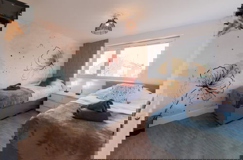 Foto 8 - Luxury 8 Bed Home Manchester
