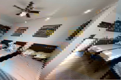 Photo 2 - Family Room Condotel 513 Baguio Wifi Parking