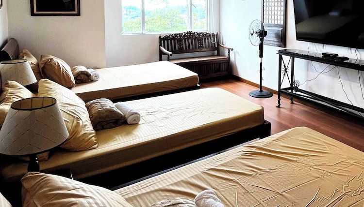 Photo 1 - Family Room Condotel 513 Baguio Wifi Parking
