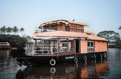 Photo 27 - Private Houseboat