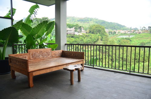 Photo 50 - Green Forest Mountain View Villa Dago Infinity Pool