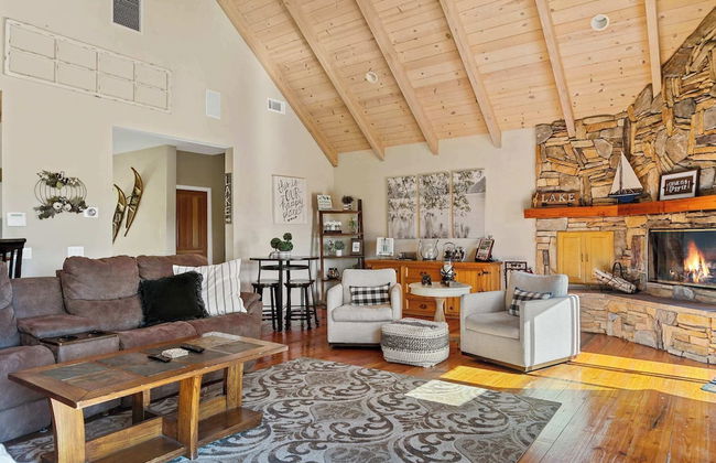 Bearfoot Lodge Near Hiking & Skiing! - Foto 18