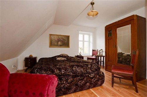 Photo 3 - Historical Holiday Home 400 m From the sea