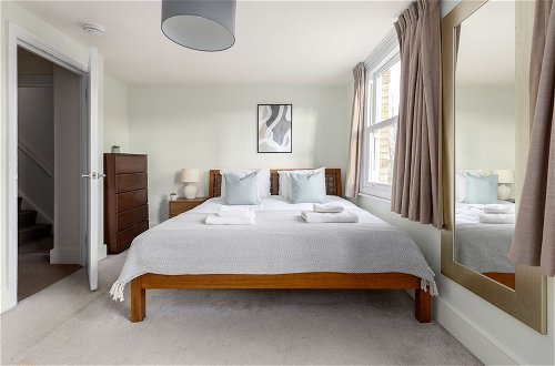 Photo 4 - The Wandsworth Collection