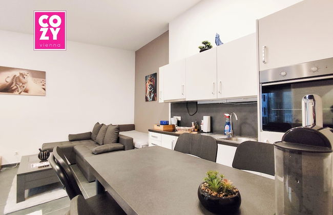 Cozy Apartment with Free Parking - Foto 14