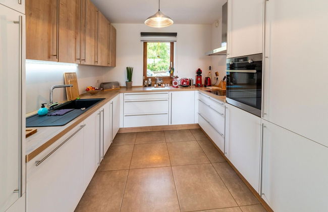 Magnificent Holiday Home for 6 Adults in Xhoffraix - Foto 9
