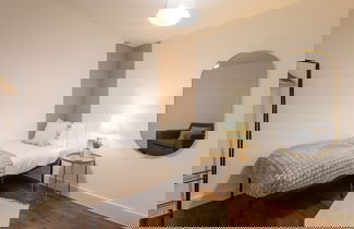 Photo 3 - Host Stay Metropolitan House Apartment