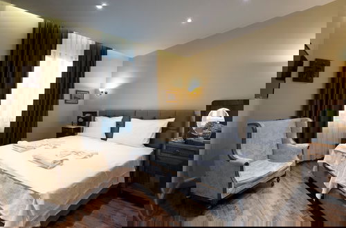 Photo 9 - Level Suites