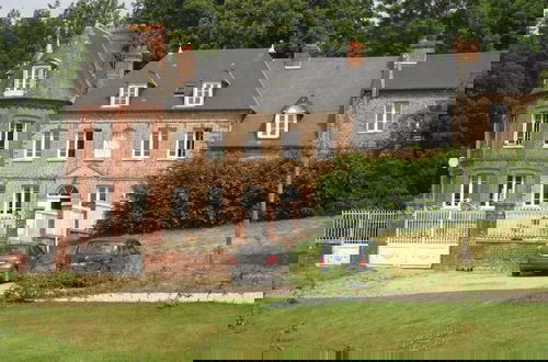 Foto 40 - Spacious Cottage With Private Garden in Normandy