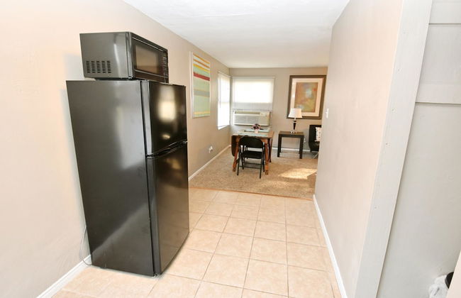 1 Bedroom Apartment Near Notre Dame 1309 5 - Photo 7
