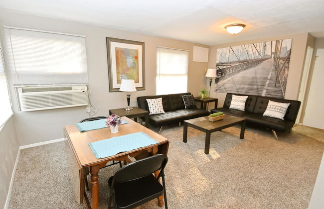 1 Bedroom Apartment Near Notre Dame 1309 5 - Photo 2