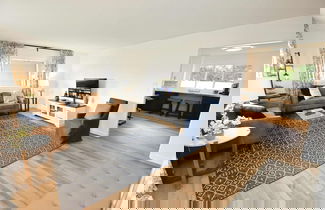Photo 2 - Modern 5 Bedroom Home Sleeps up to 12 15 min Walk to ND 2329