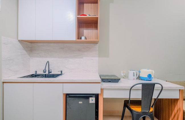 Modern Look 1BR at LRT City Sentul - Royal Sentul Park Apartment - Foto 8