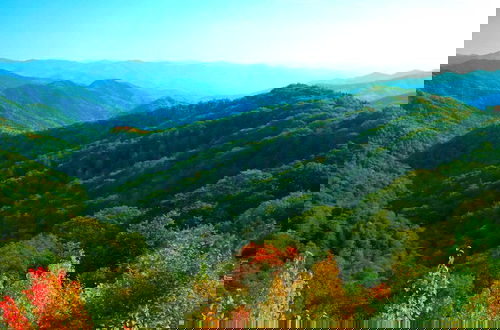Photo 43 - Beautiful Scenery w Hot Tub Pool Arcade