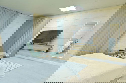 Foto 17 - Modern Apartments w Central Location - Ather
