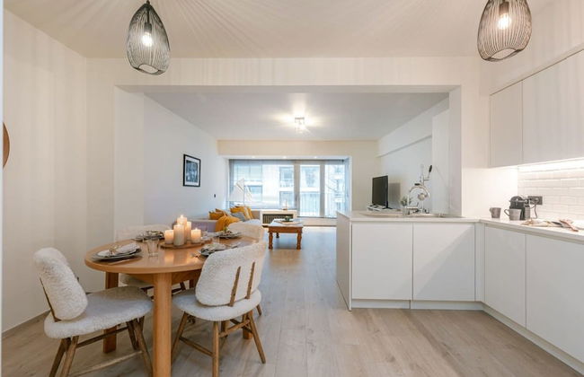 Modern 2 Bedroom in Centre of Knokke - Photo 22