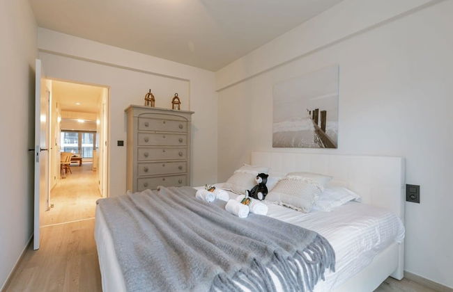 Modern 2 Bedroom in Centre of Knokke - Photo 26