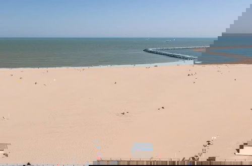 Foto 2 - Frontal Seaview Apartment in Ostend