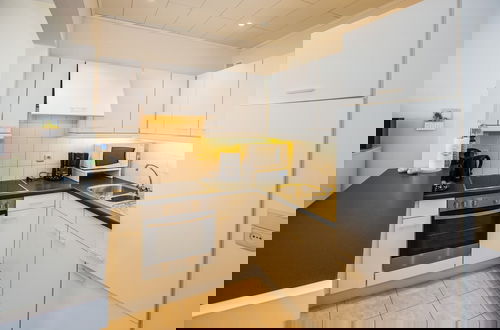 Foto 4 - Apartment With Frontal Sea-views