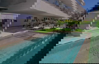 Foto 1 - Incredibly Beautiful Condo Just Steps to the Beach