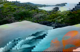 Foto 1 - 34 Guests Must Check This Truly Luxury Villa