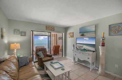 Photo 8 - Beachfront Condo With Sunroom Outdoor Pool