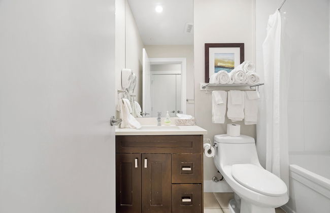 Harmony Haven 2BR Lakefront Suite - Foto 43