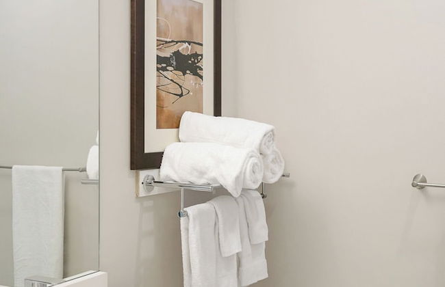 Harmony Haven 2BR Lakefront Suite - Foto 47