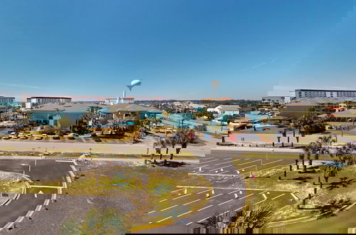 Foto 55 - Seacrest 514 is a 2 BR Gulfside on Okaloosa Island by RedAwning