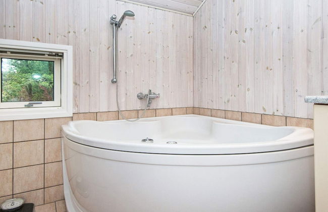 8 Person Holiday Home in Fano - Foto 14