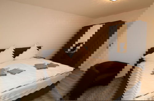 Photo 7 - Cosy Apartment in Essen With Balcony