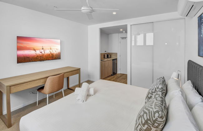 Lowanna Beach Resort by Direct Collective - Photo 12