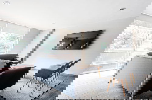 Photo 13 - Modern Flat by Polanco Balcony Pet Friendly